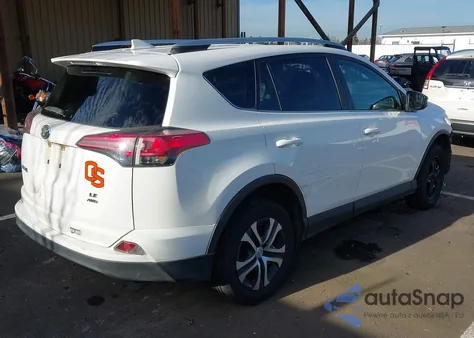 2017 Toyota Rav4 Le z USA, uszkodzony, nr VIN JTMBFREV2HJ141531